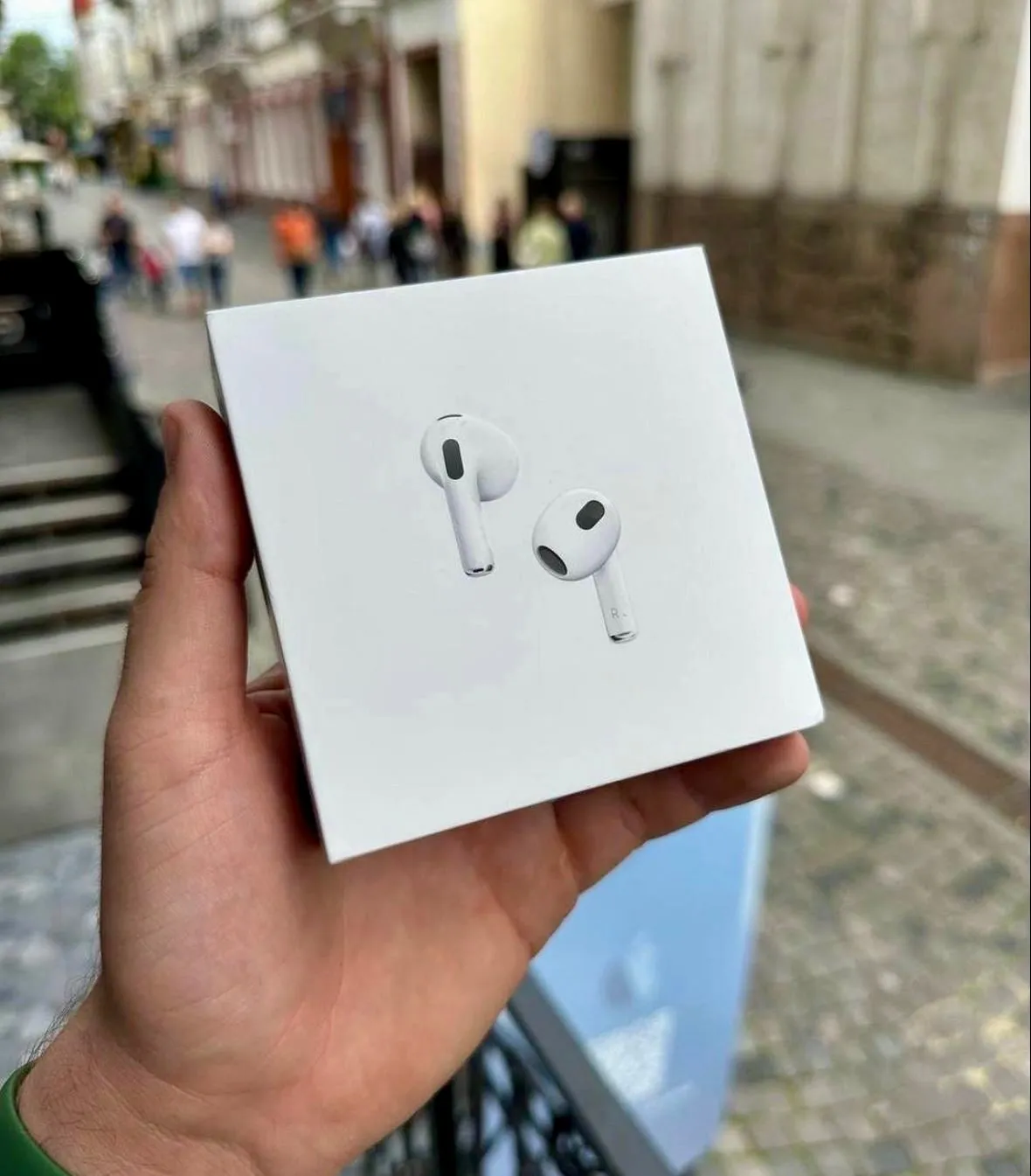 Airpods Pro 3rd Generation (Lightning Cable)